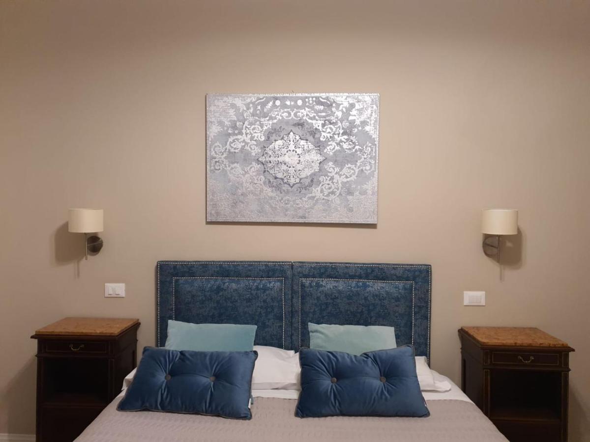 Luxury & Charme Colosseo โรม ภายนอก รูปภาพ