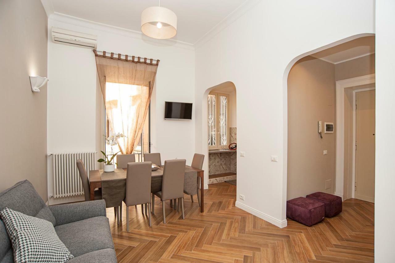 Luxury & Charme Colosseo โรม ภายนอก รูปภาพ