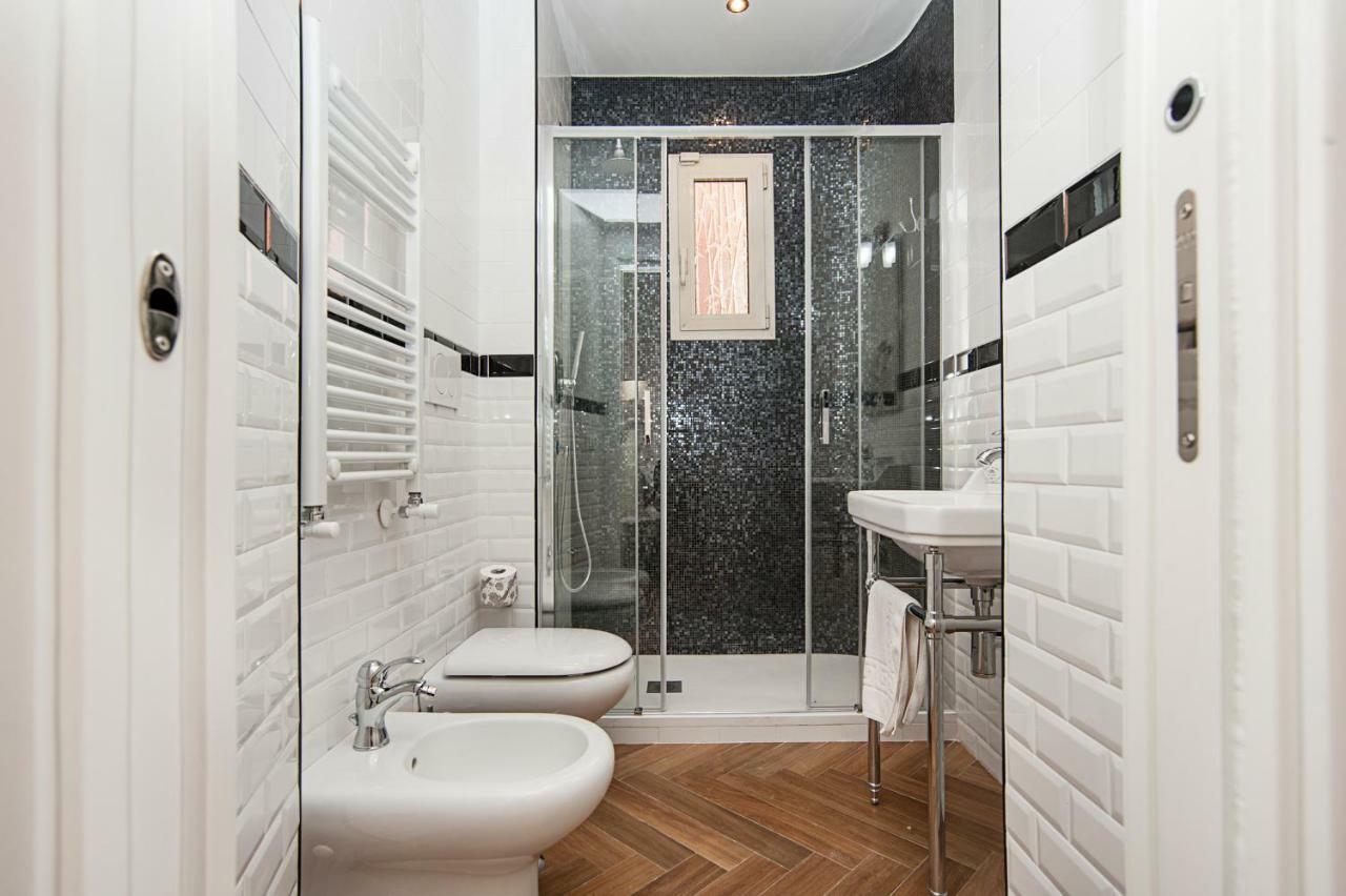 Luxury & Charme Colosseo โรม ภายนอก รูปภาพ