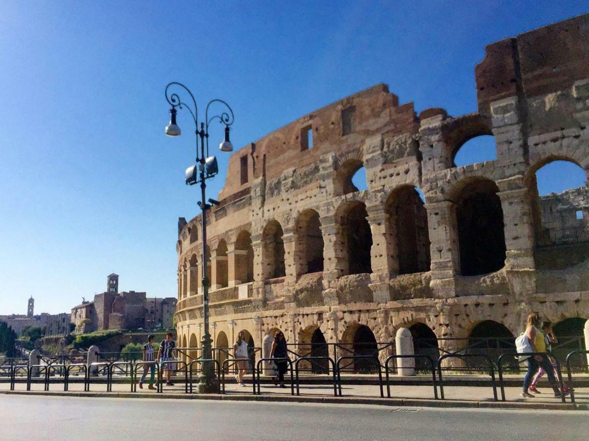 Luxury & Charme Colosseo โรม ภายนอก รูปภาพ